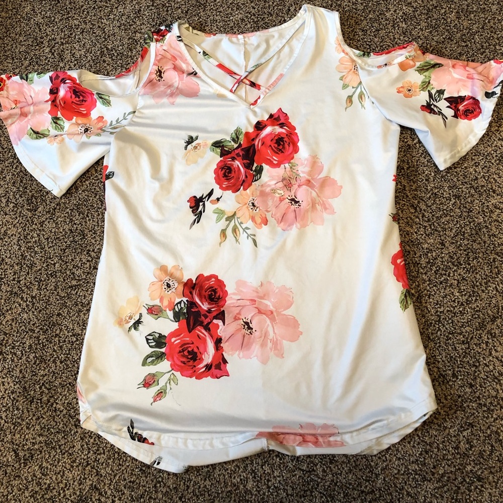 Boutique cold shoulder shirt